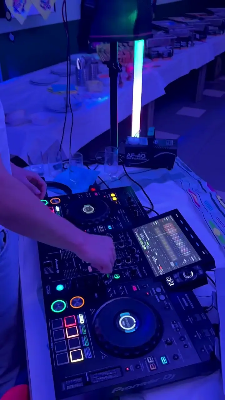 Nahaufnahme des Pioneer XDJ RX3